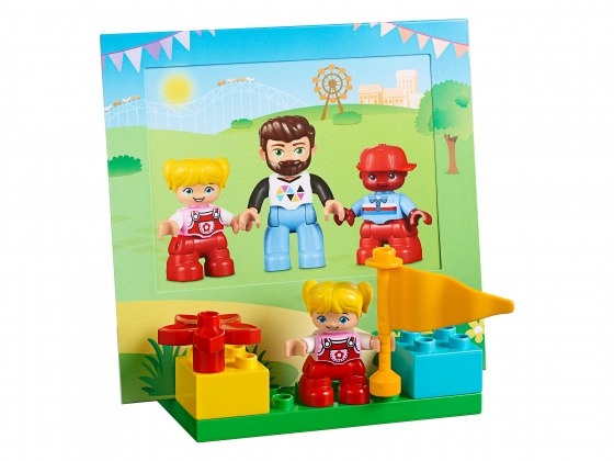 LEGO® Duplo DUPLO Photo Frame 40269 released in 2021 - Image: 1