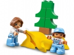 LEGO® Duplo Familienabenteuer mit Campingbus 10946 erschienen in 2021 - Bild: 4