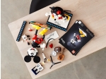 LEGO® Disney Mickey Mouse & Minnie Mouse Buildable Characters 43179 released in 2020 - Image: 27