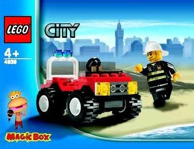 LEGO® Town Fireman's Car 4938 released in 2007 - Image: 1