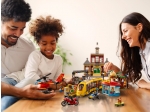 LEGO® City Main Square 60271 released in 2020 - Image: 16