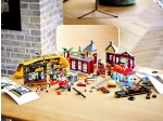 LEGO® City Main Square 60271 released in 2020 - Image: 17