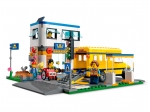 LEGO® City Schule mit Schulbus 60329 erschienen in 2022 - Bild: 3