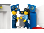 LEGO® City Police Training Academy 60372 released in 2023 - Image: 6