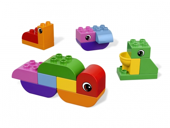 LEGO® Duplo Grow Caterpillar Grow! 6758 released in 2012 - Image: 1