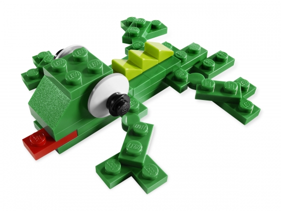 LEGO® Creator Green Lizard 7804 released in 2009 - Image: 1