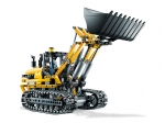 LEGO® Technic Motorisierter Raupenbagger 8043 erschienen in 2010 - Bild: 4