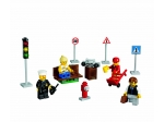 LEGO® Town Minifiguren und Straßenschilder 8401 erschienen in 2009 - Bild: 2
