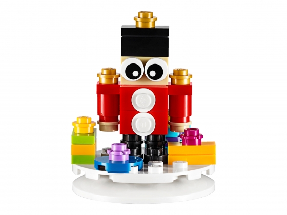 LEGO® Seasonal LEGO® Toy Soldier Ornament 853907 released in 2019 - Image: 1